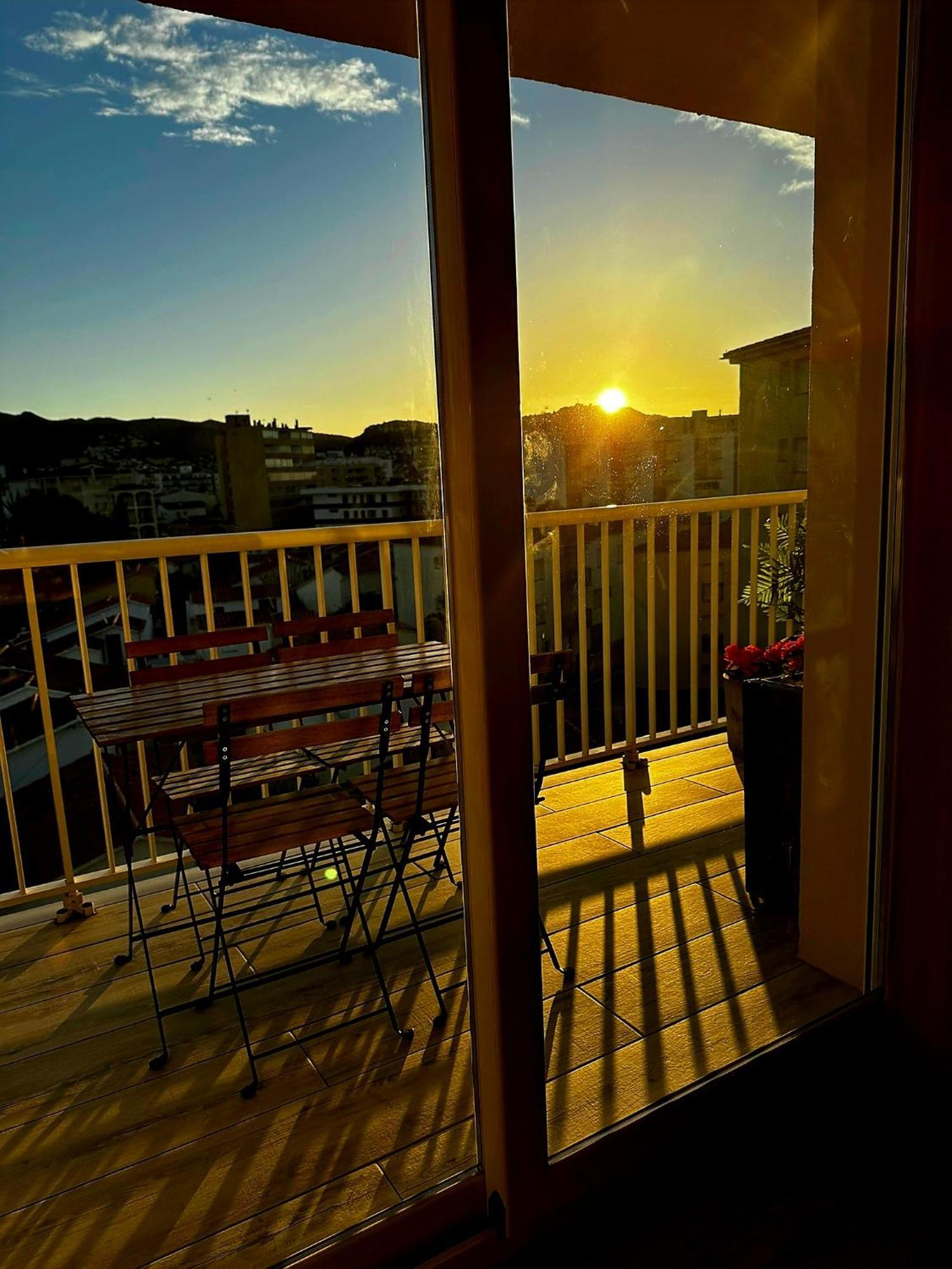 Sunrisemare Vacational Studio Roses Bagian luar foto